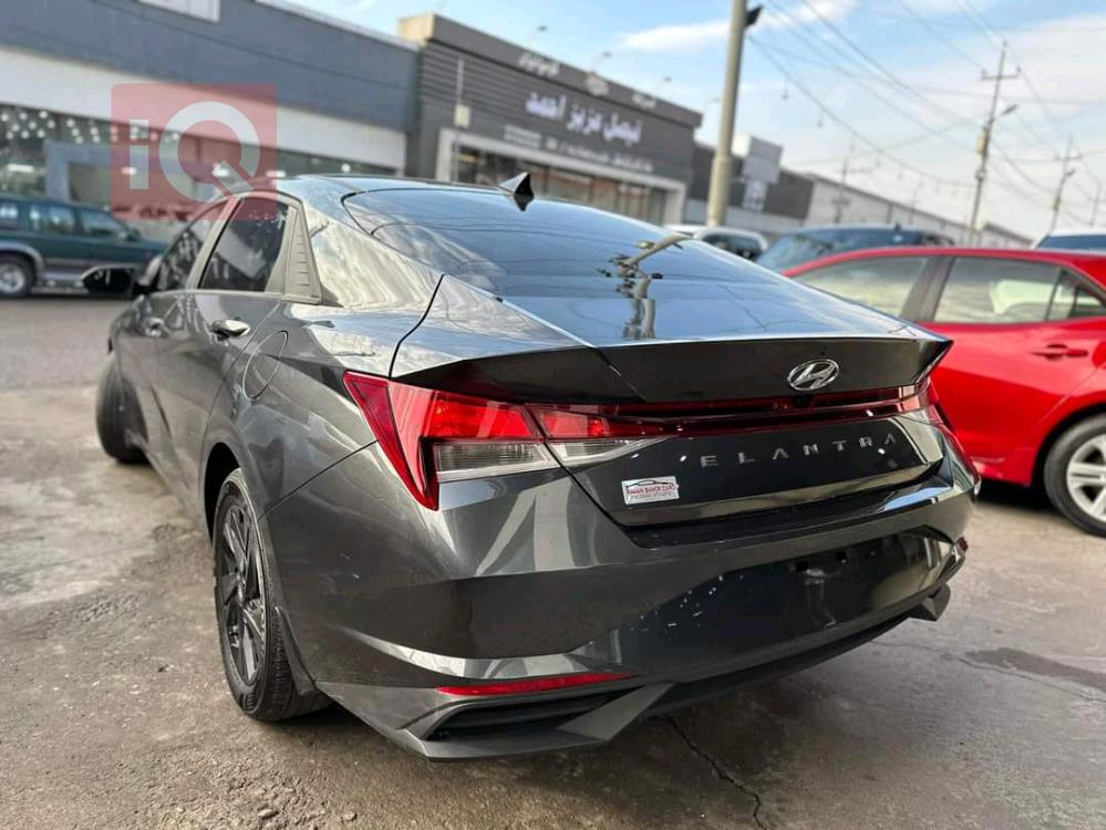 هیوندای ئەلەنترا